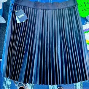 Black pleated pleather DKNY skirt